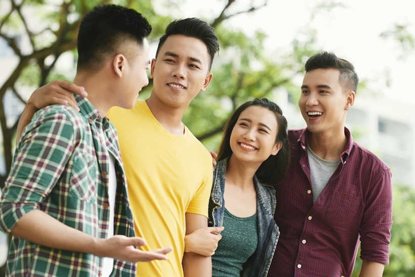 ベトナム国民の平均年齢30台前半でとても若いです